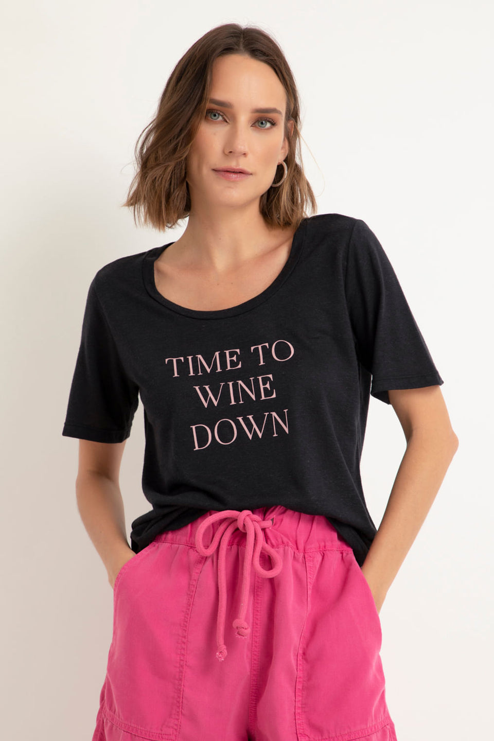 Camiseta Time To Wine Down Preto