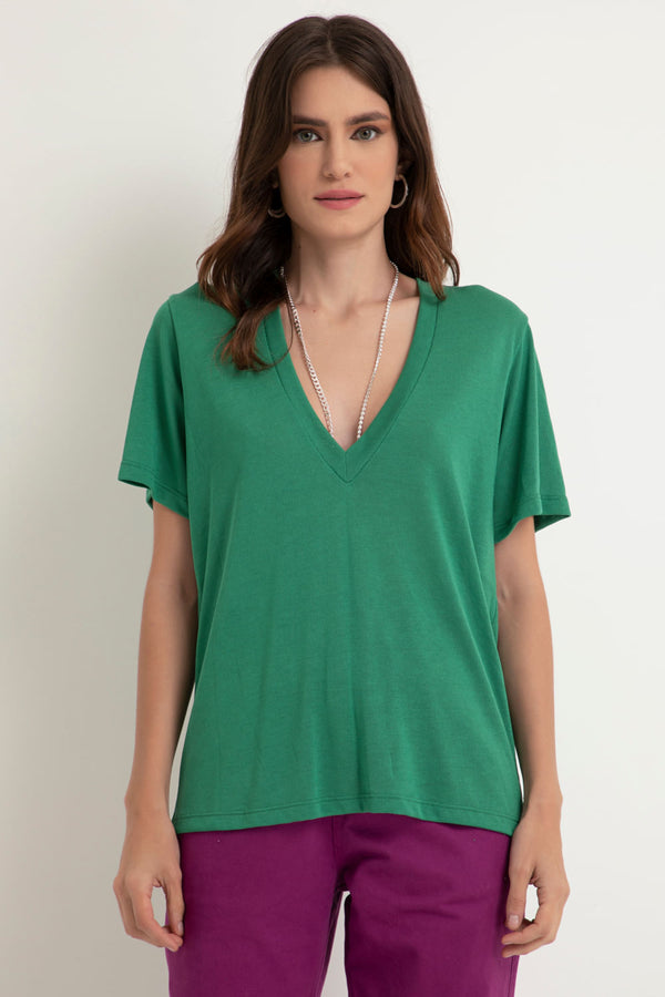 Camiseta Maxi Decote Verde