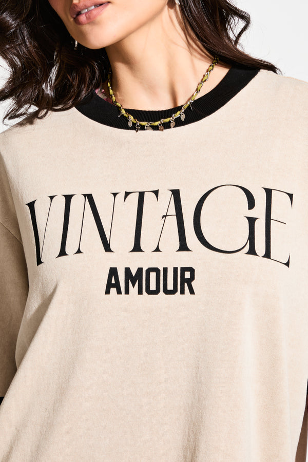 Camiseta Bicolor Vintage Amour