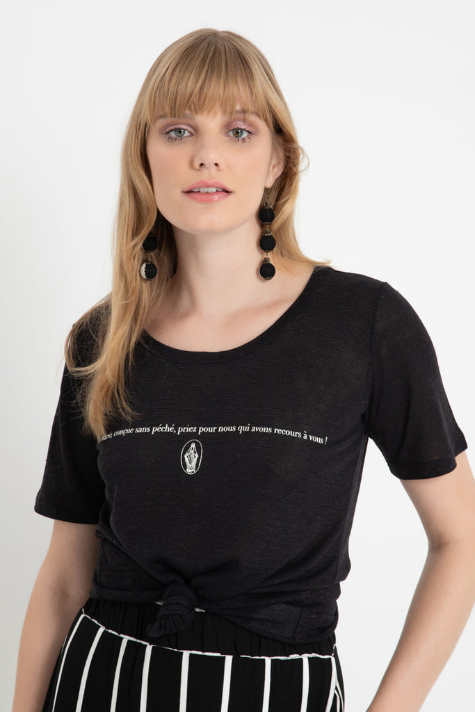 Camiseta Santinha Preto